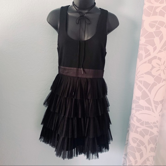 Forever 21 Dresses & Skirts - Forever 21 black tiered tulle dress. Size Small